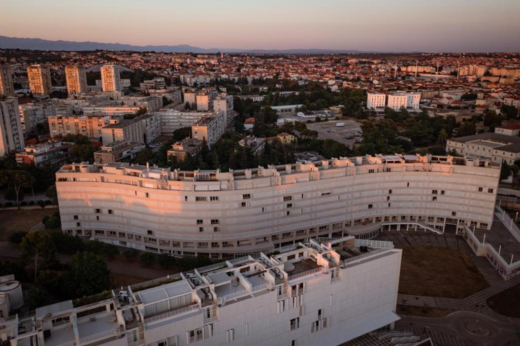 Apartment Cosmopolitan Zadar Exteriör bild