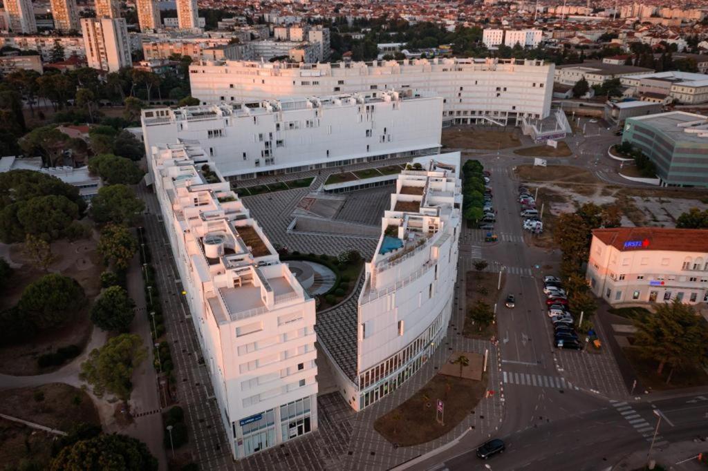 Apartment Cosmopolitan Zadar Exteriör bild
